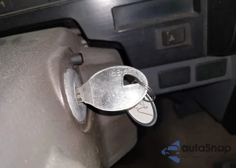 1989 Nissan D21 King Cab from USA, damaged, VIN 1N6ND16S8KC383760